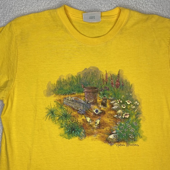 Vintage Northern Reflection Garden Scene T-Shirt: Size Medium - Picture 2 of 7